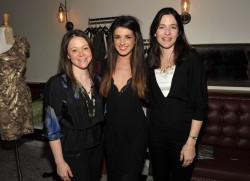 Shenae Grimes シェネイ・グライムス