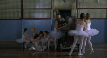 uump4.cc_[快传]舞动人生/跳出我天地 Billy.Elliot.2000.720p.BluRay.x264.DTS-HDC 4.37G