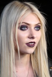 356229179710061 Taylor Momsen   Launch Party for Abbey Dawn By Avril Lavigne (March 13) x39