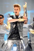 Джастин Бибер (Justin Bieber) Teen Choice Awards, California, 22.07.12 (56xHQ) C36d59204118938